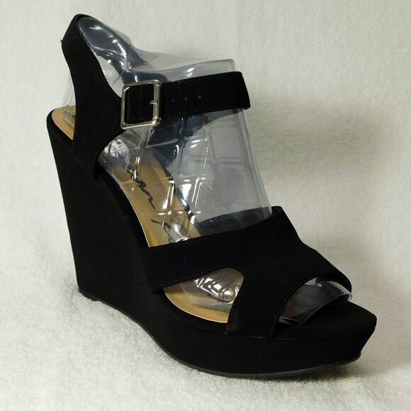 American Rag Shoes - W436 American Rag Rochelle Platform Sandals 9 M